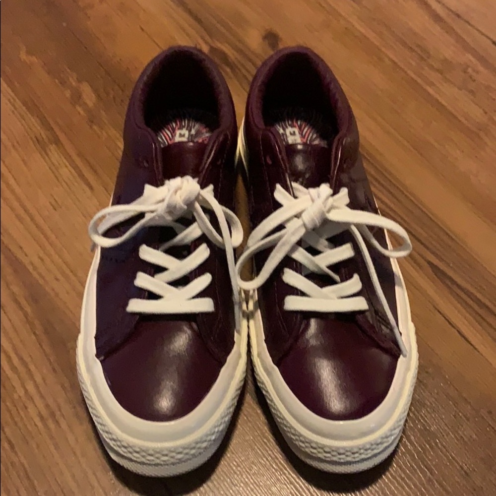 Converse leather brand new no tags
